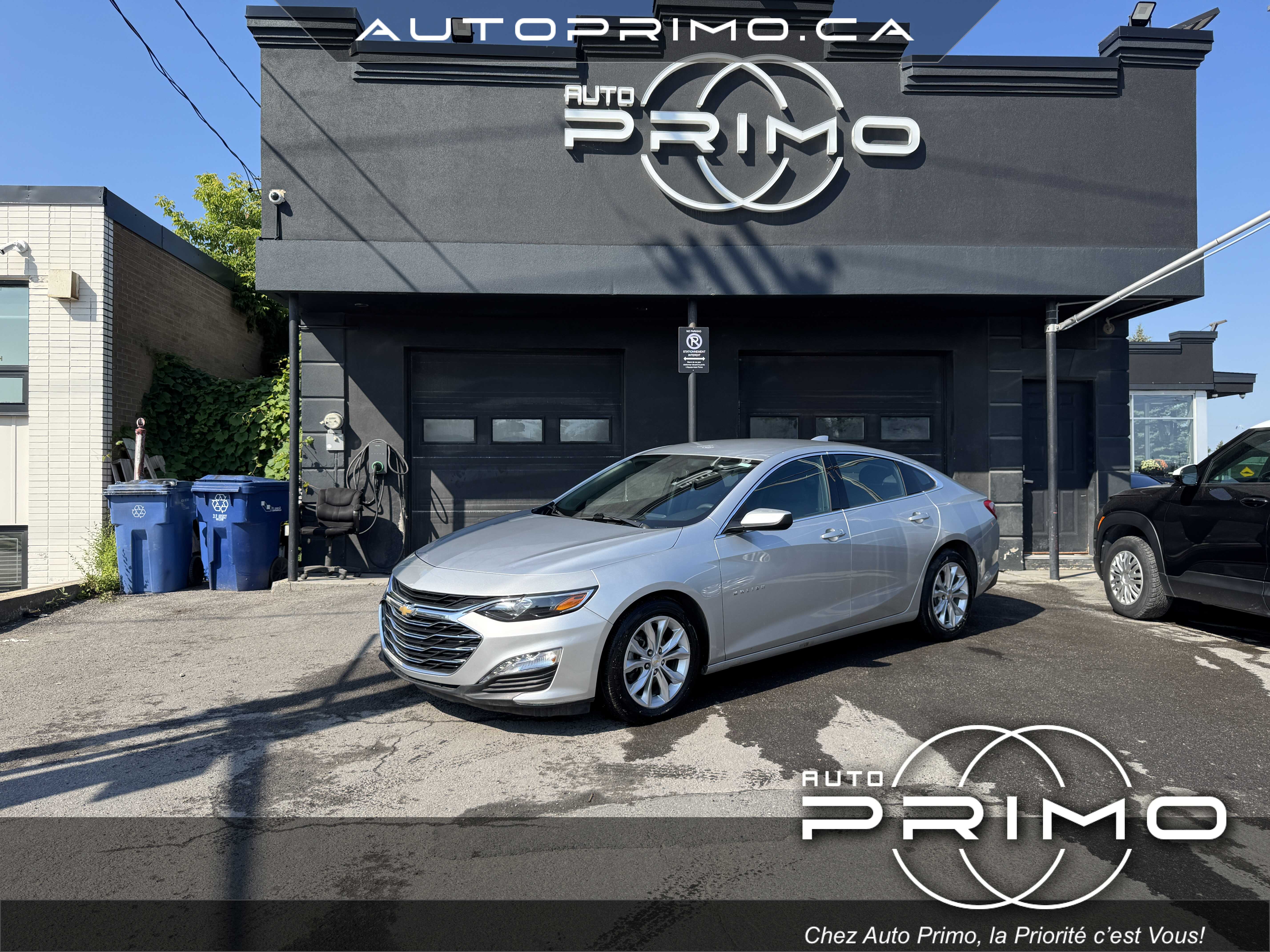 Silver 2022 Chevrolet Malibu Sedan Front-Wheel Drive Automatic