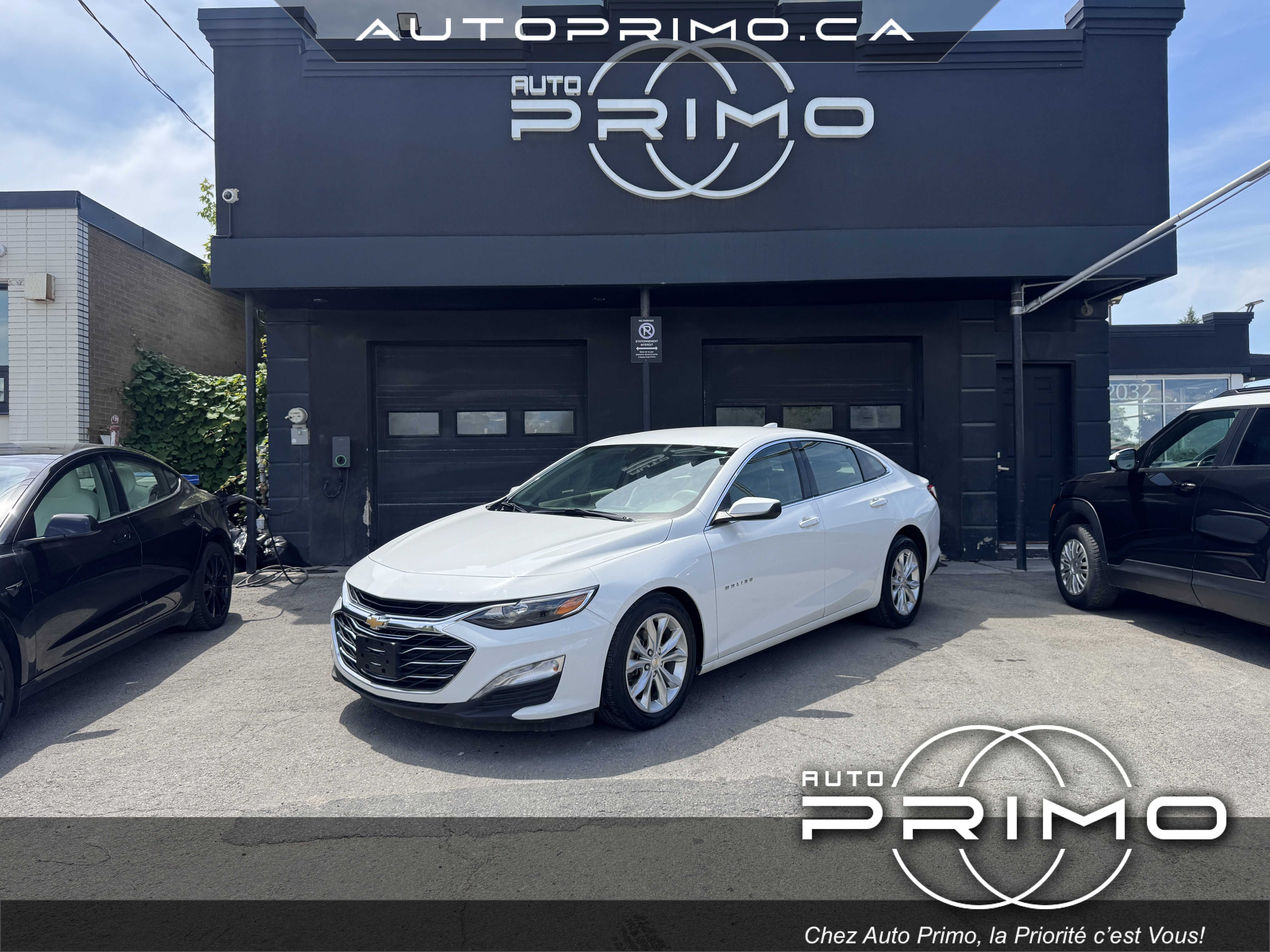 White 2022 Chevrolet Malibu Sedan Front-Wheel Drive Automatic