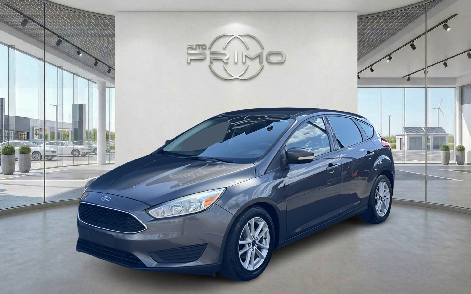 Gray 2015 Ford Focus Hatchback Front-Wheel Drive Automatic